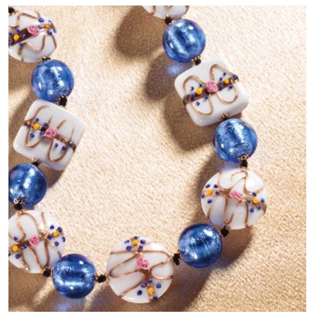 RARE FIND!🎉Host Pick!🎉 Stauer genuine Italian Murano glass necklace - Picture 4 of 16